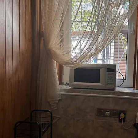 Holiday home уютный дом для семейного отдыха в одессе с зоной барбекю и парковкой Odesa